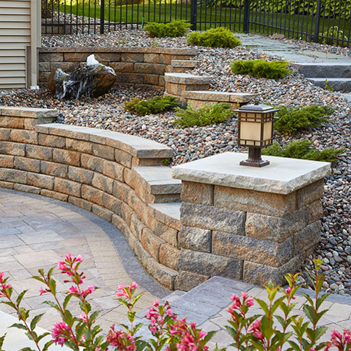 Highland Stone 2 0 Adaptable, How To Build A Free Standing Patio Wall